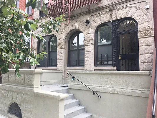 Rented by Nooklyn NYC LLC | media 21