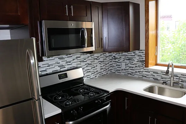 Rented by H L Dynasty Real Estate Corp | media 25