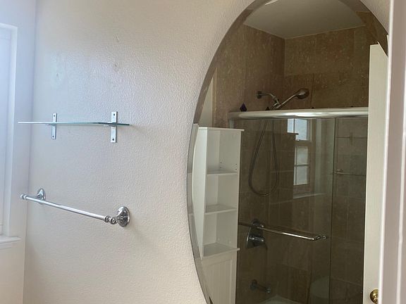 5th image of 7401 Plum Blossom Dr
