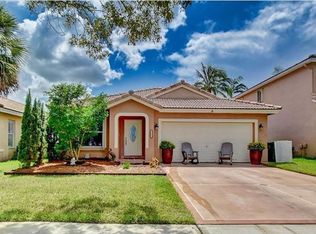 2008 NW 208th Way, Pembroke Pines, FL 33029