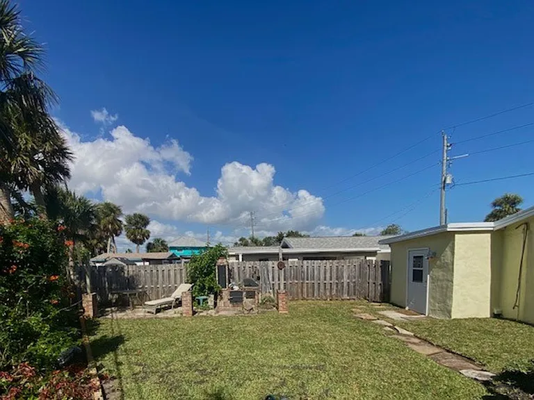 70 Brooks Dr — Photo 22