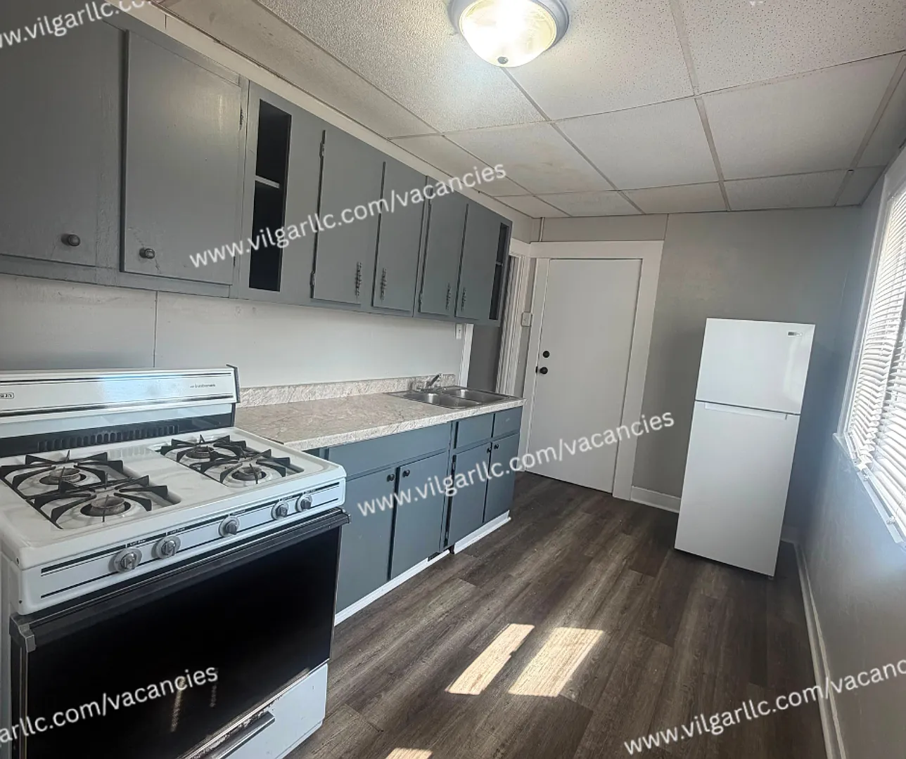 4834 Euclid Ave — Photo 4