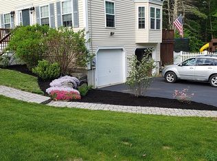 31 Rollins Rd, Epping, NH 03042