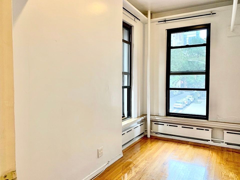 2nd image of 1370 York Ave #1A
