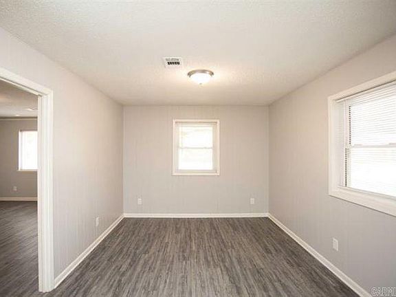 4th image of 6806 Brookview Dr