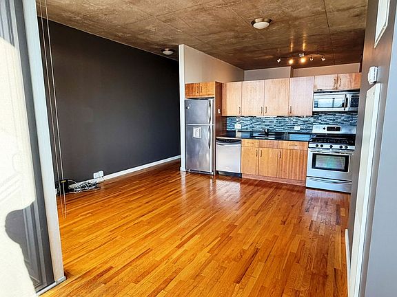 3rd image of 1720 S Michigan Ave APT 2616