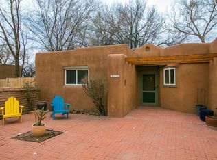 2820 Maximillian Rd NW, Albuquerque, NM 87104