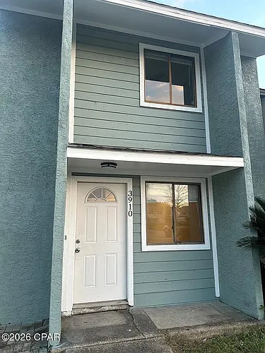 3910 Venetian Cir Photo 1