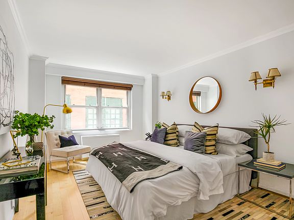 4th image of 400 E 77th St APT 2F