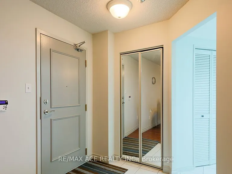 1 Greystone Walk Dr #580 — Photo 4