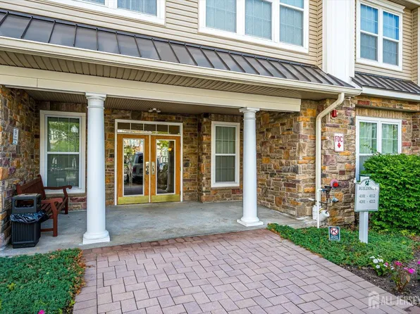 4110 Cedar Village Blvd, East Brunswick, NJ 08816