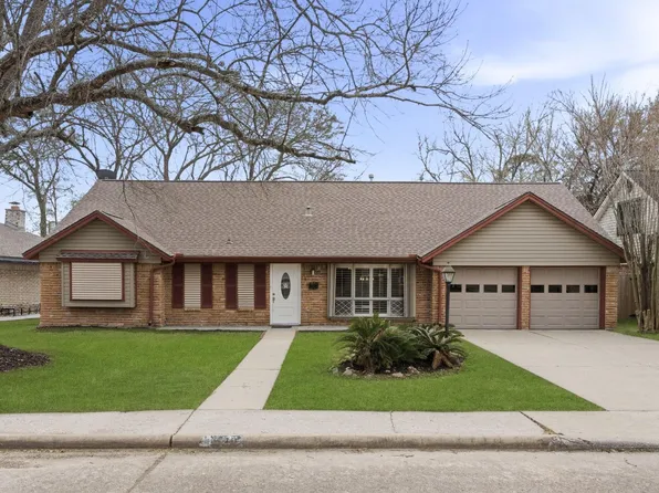 1620 Beachcomber Ln, Houston, TX 77062