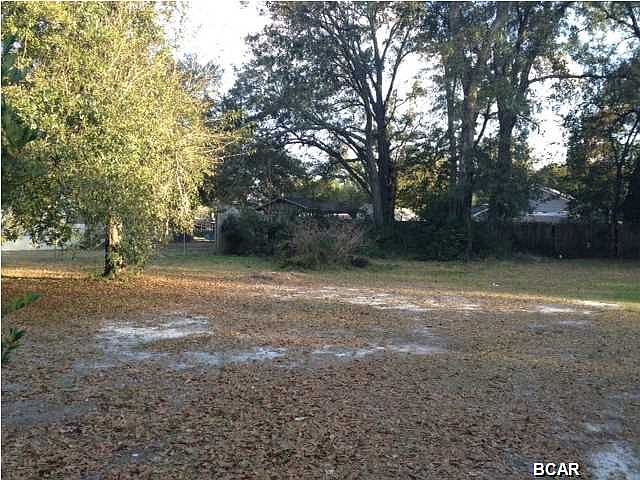 1st image of 2716 E 8th Plz