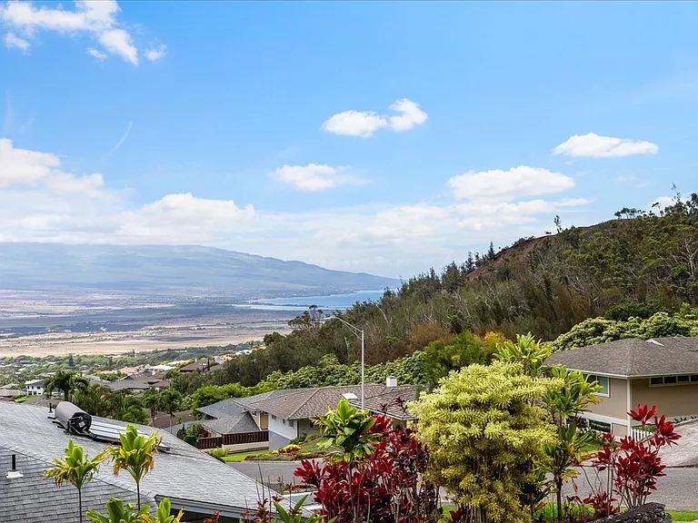 560 Kuikahi Dr — Photo 40