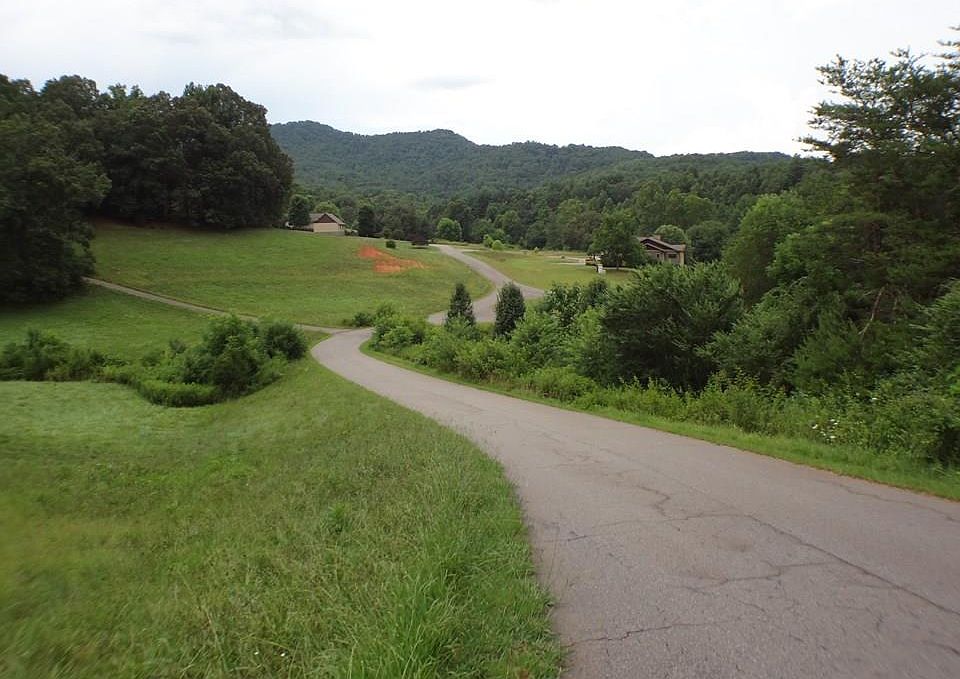 1st image of 25 Porter Creek Dr