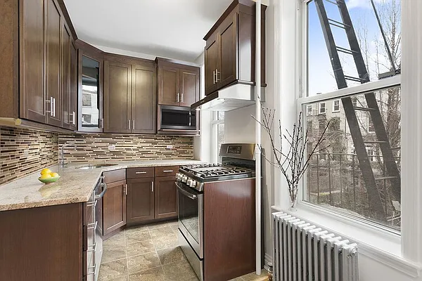 Rented by Stribling | media 31