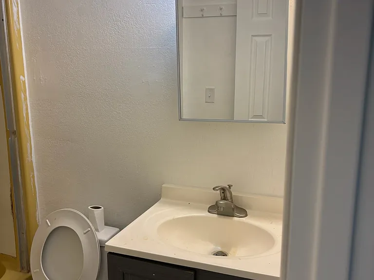 510 E Provost St #1 — Photo 9