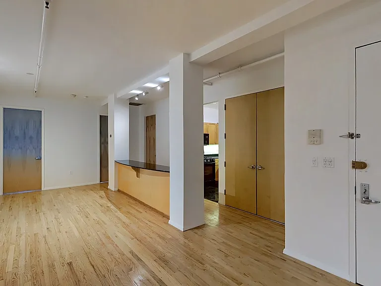 41 John St #3A — Photo 15