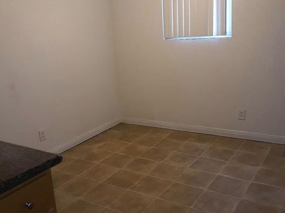 2nd image of 1430 Palm View Ct