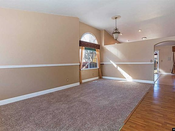 2nd image of 5135 Santa Anita Dr