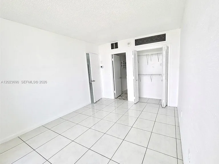 9801 Collins Ave #11M — Photo 26