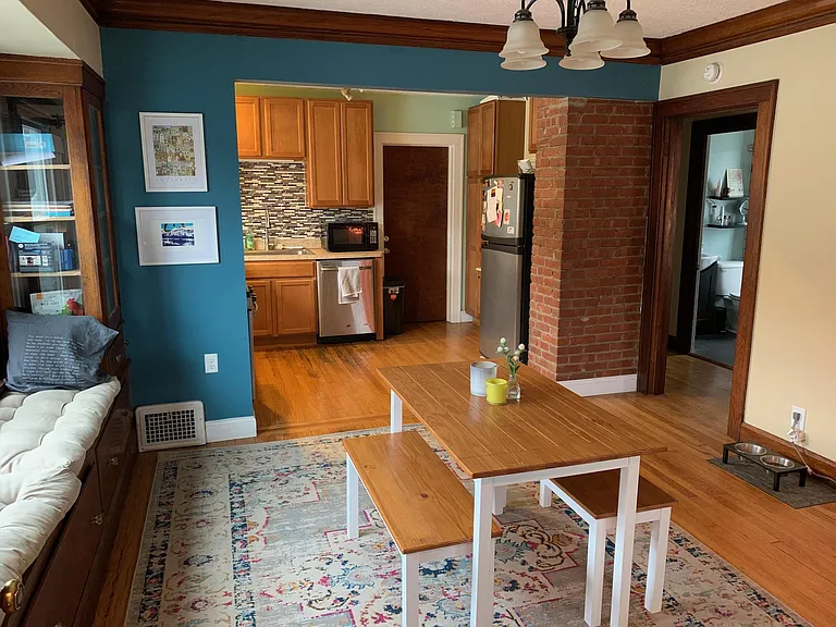 1368 W 73rd St #2 — Photo 3