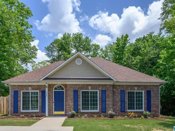 9338 Brook Forest Cir, Helena, AL 35080