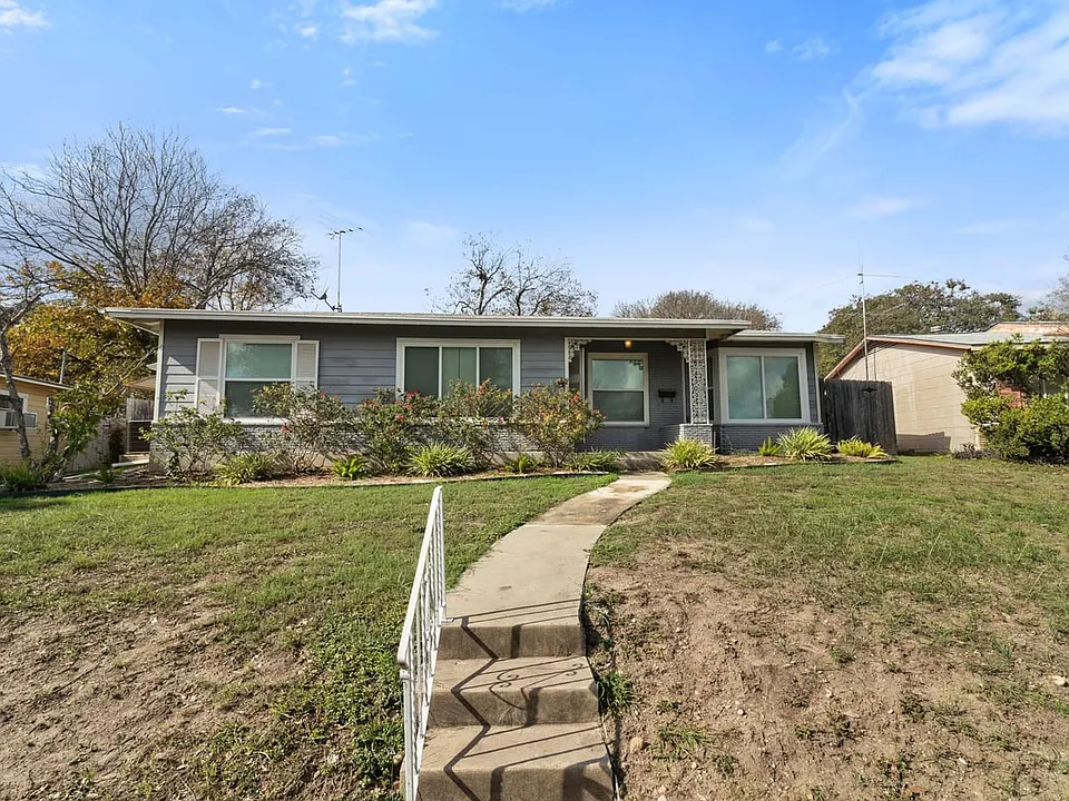 311 Karen Ln #A