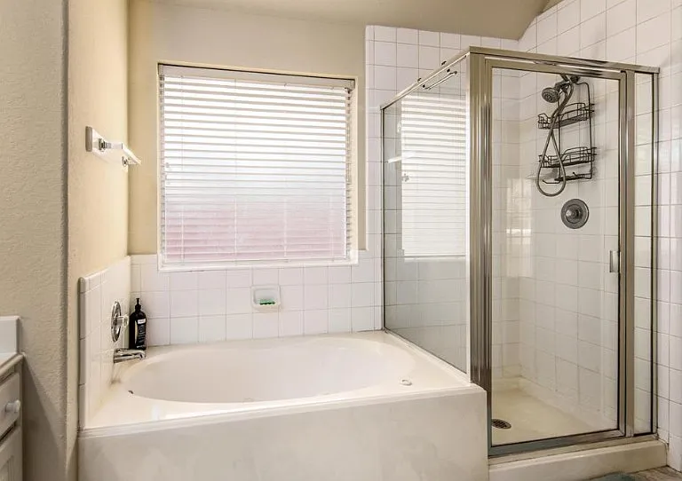 21546 Forest Colony Dr — Photo 1