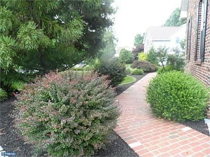 2nd image of 15 Woodsview Dr