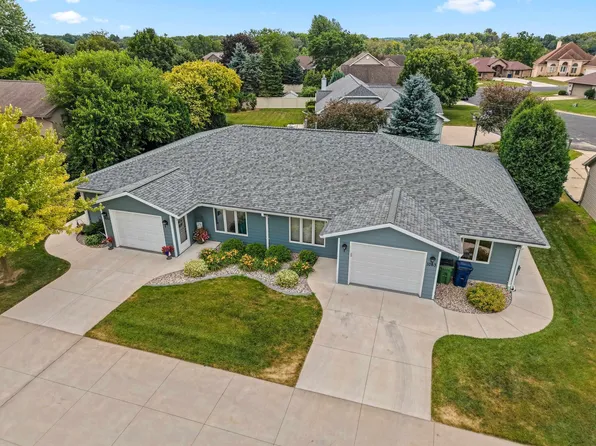 1051 Main St, Wrightstown, WI 54180