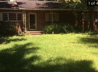 956 Perry Dr, Macon, GA 31217