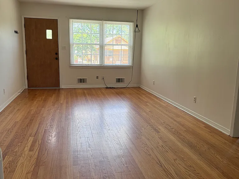 5413 Tracy Ave — Photo 10