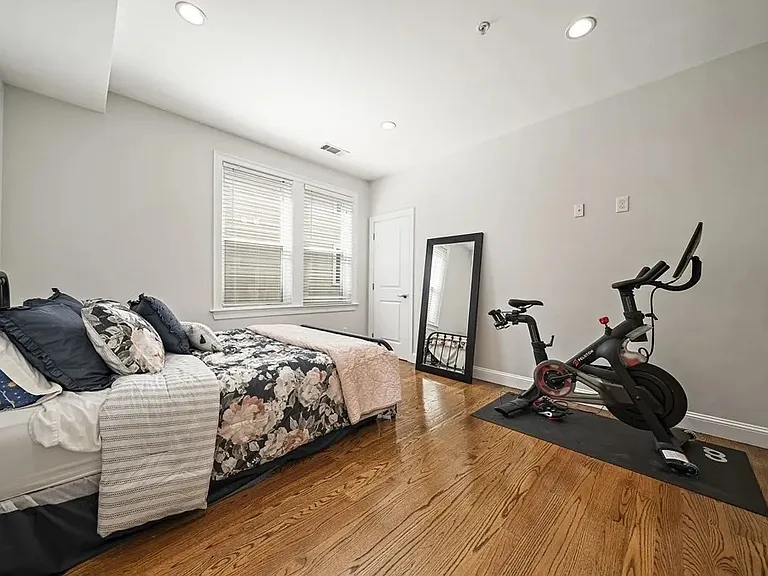 37 Coffey St #2 — Photo 13