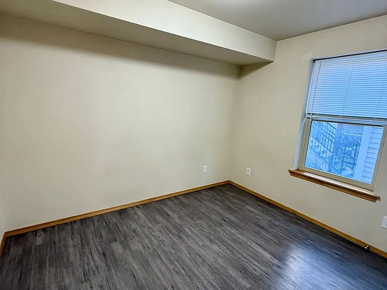 1016 N Garden St — Photo 42
