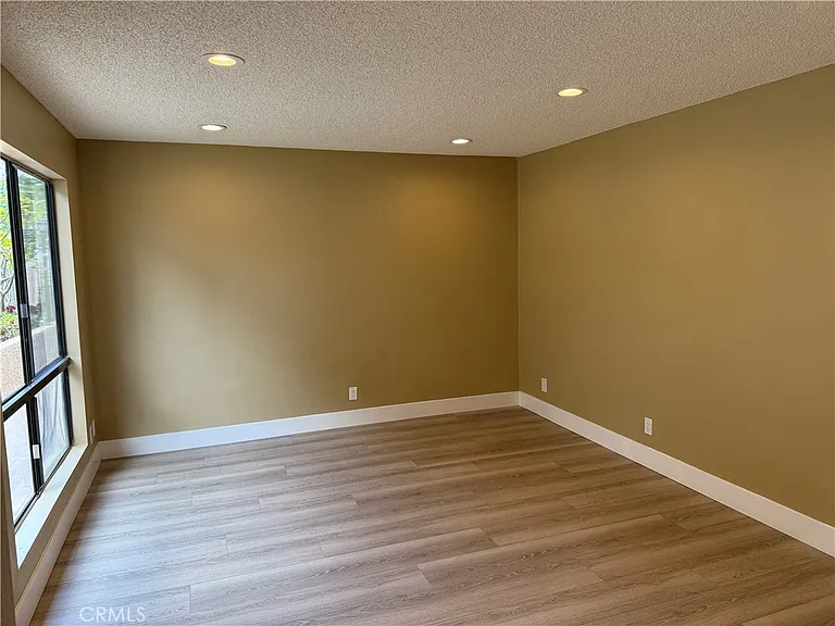 219 E Maple St #2 — Photo 18