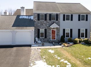 1600 Squire Dr, Maple Glen, PA 19002