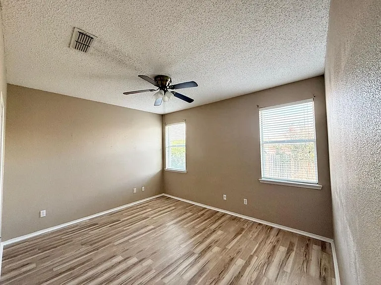 6316 Downeast Dr — Photo 22