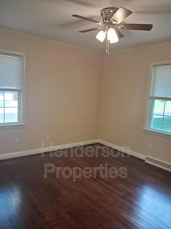 3 bed, 2.0 bath, $1,250 — Photo 2