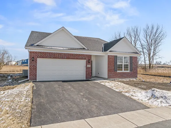 837 Summer Ln, Lindenhurst, IL 60046
