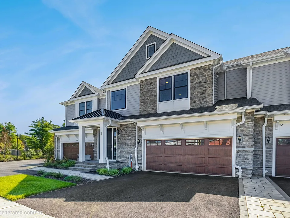 15 Muirfield Ln