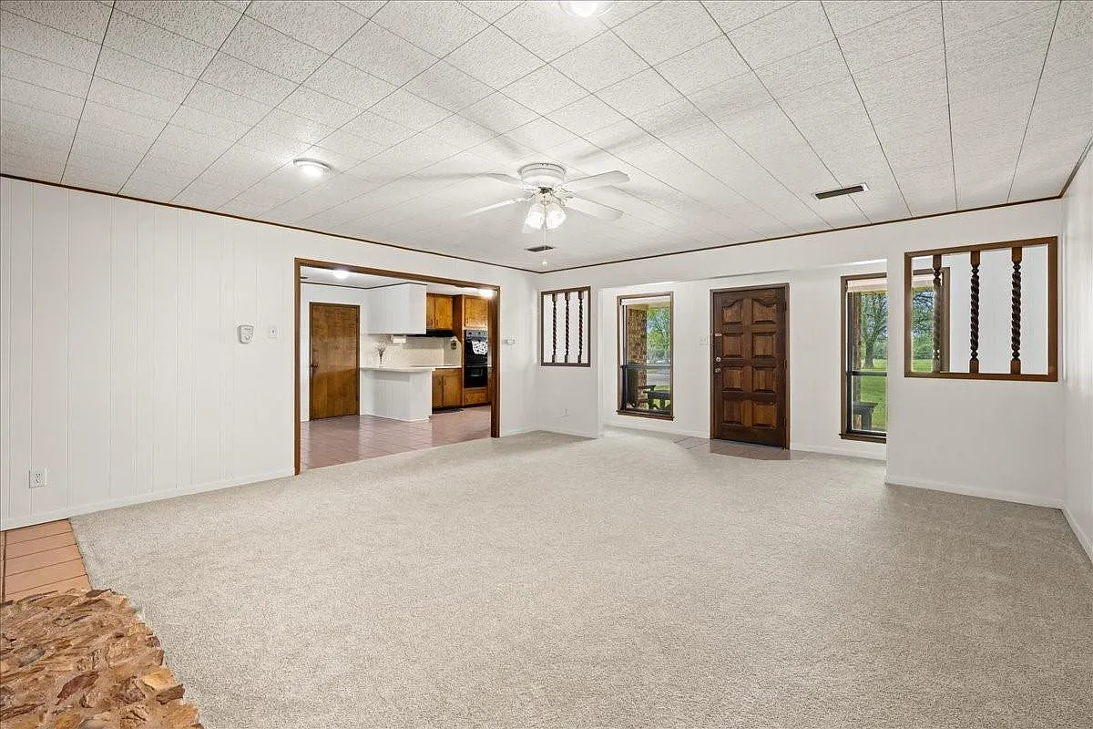 3 bed, 3.0 bath, 1344 sqft, $2,000 — Photo 4