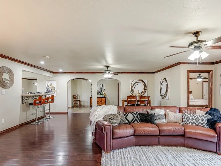 310 Salem Dr #1 — Photo 11