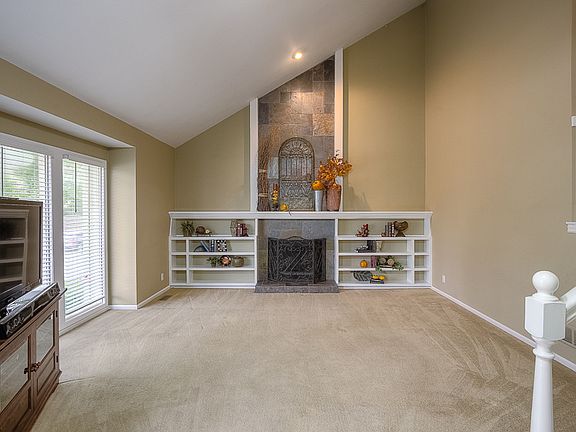 Vaulted Ceiling in Family Rm