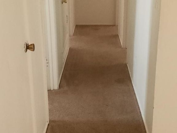 5th image of 615 W Acadia Dr
