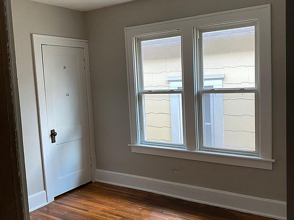 5th image of 227 E Maynard Ave #229