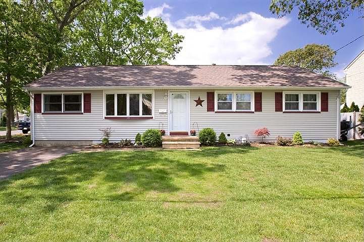 3 bedroom, 2 full bath ranch with finished basement.