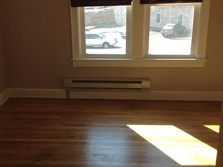 82 W Carpenter St #A — Photo 7