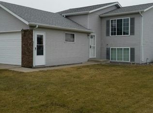 782 47 1/2 St S, Fargo, ND 58103