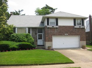 3439 Fairway Rd, Oceanside, NY 11572